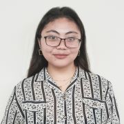Tina (Tina)